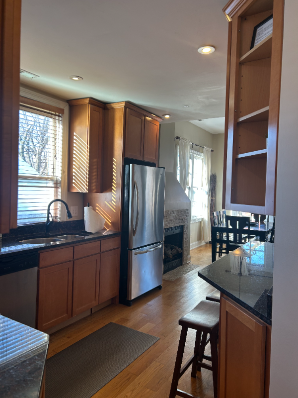 Chicago Multiplex: 403 W Eugenie