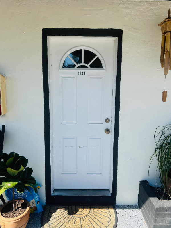 Ruskin Multiplex: 1100-1190 Neptune Dr