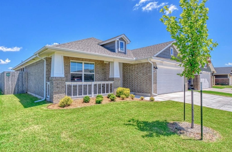 Oklahoma City House: 6413 SE 84th St