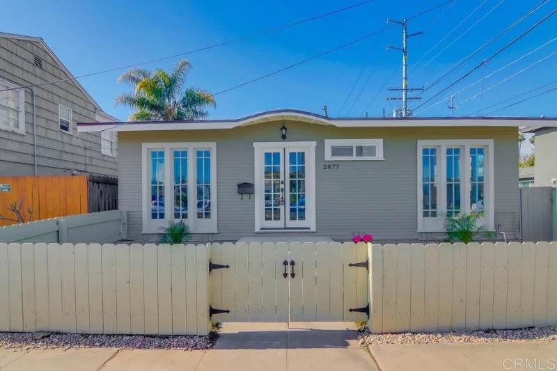 San Diego House: 2877 Collier Avenue