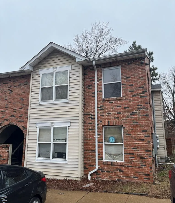 Saint louis House: 5989 Julian Ave