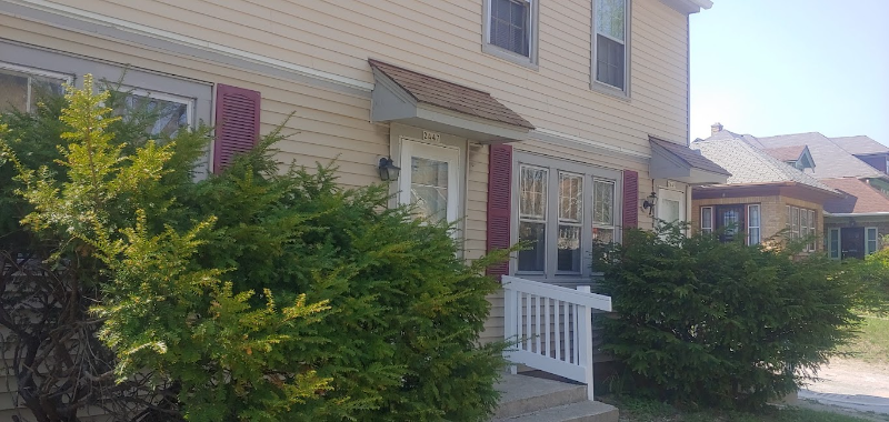 Milwaukee House: 2449 N 51st