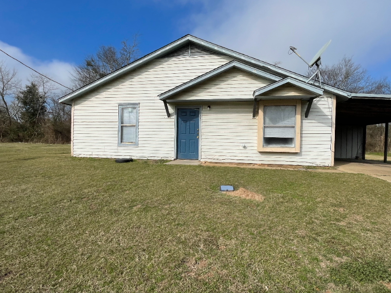 Henderson House: 127 Willowbrook Dr
