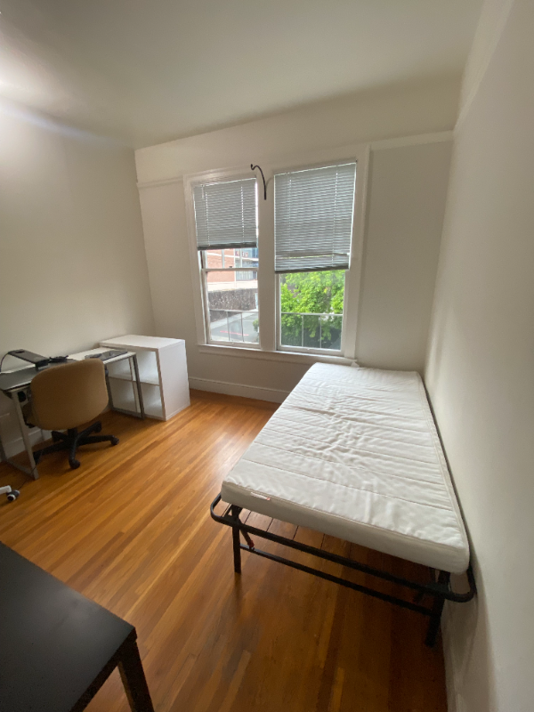 Berkeley Apartment: 1810 Euclid