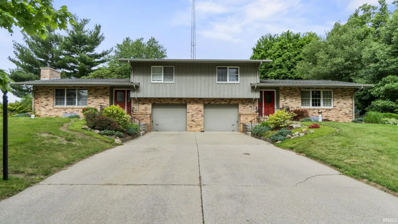 Warsaw House: 2105 S. 150 W.