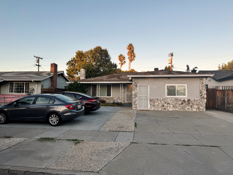 San Jose Single Room: 914 McCreery Ave