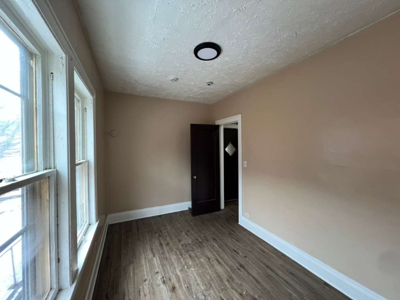 Akron Apartment: 55 Cotter Avenue