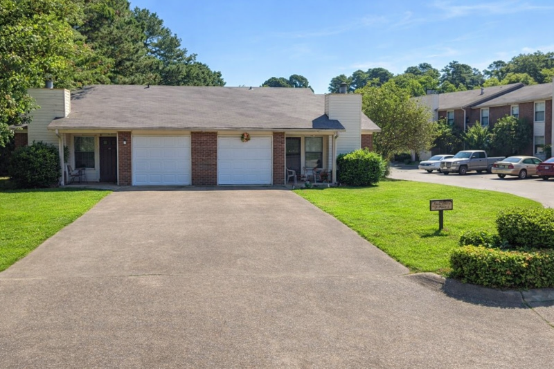 Hot Springs Apartment: 410 oakwood ave