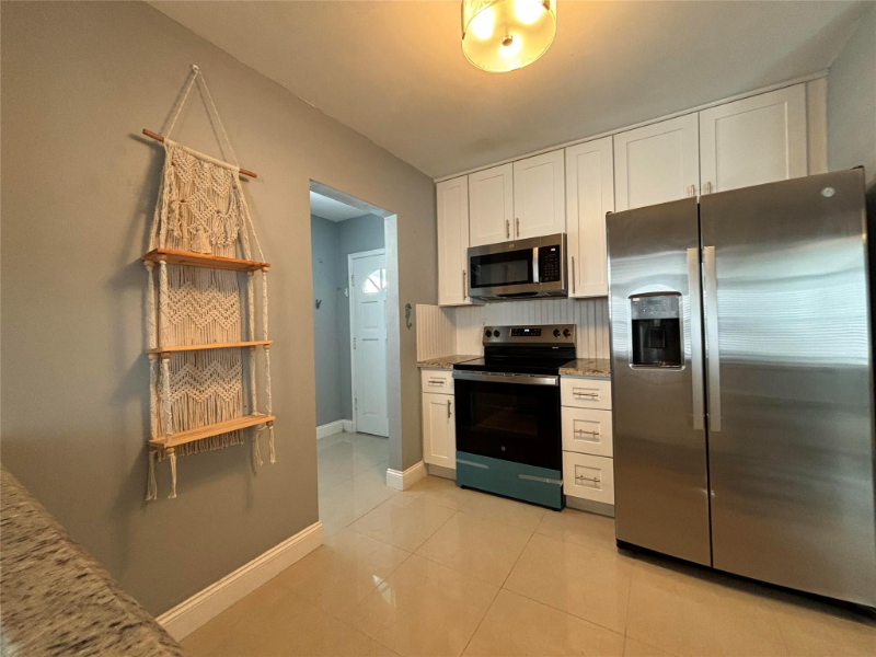 Pompano Beach House: 3811 NE 18th Avenue