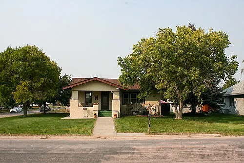 Gordon House: 300 E 5th Street