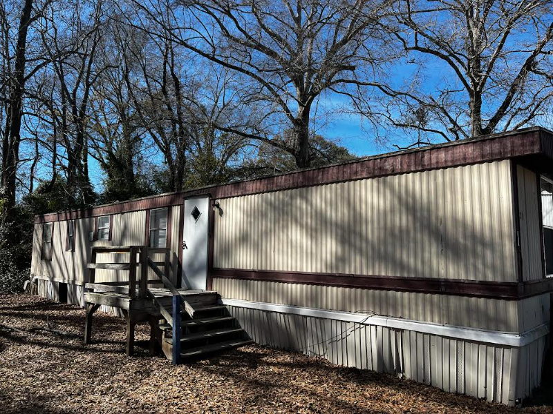 Orangeburg House: 906 Craven Ln