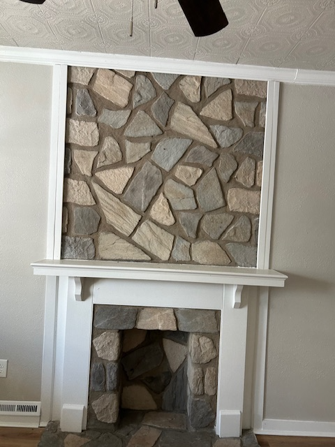 McKees Rocks Townhome: 1238 Church Avenue