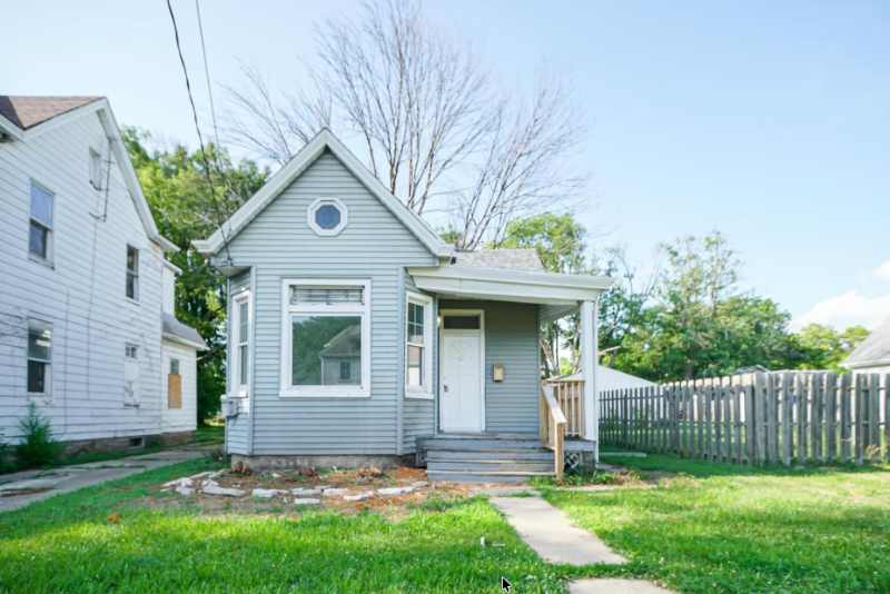 Peoria House: 1107 E Frye Ave