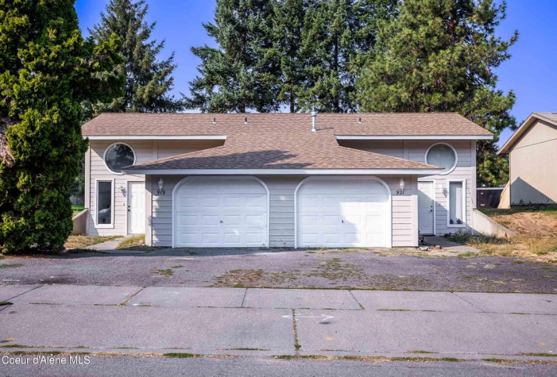 Coeur D Alene Townhome: 921 E Spruce Ave