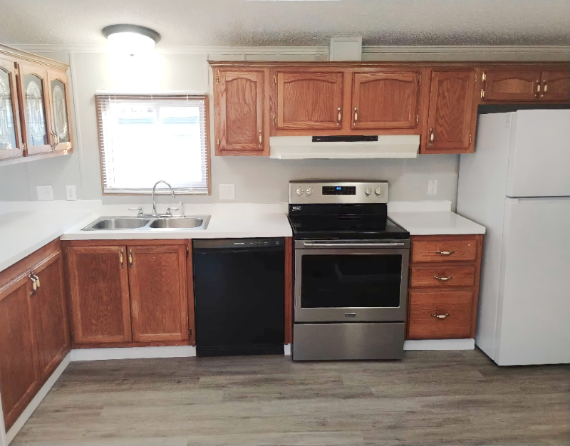 Canton House: 1100 W Locust St