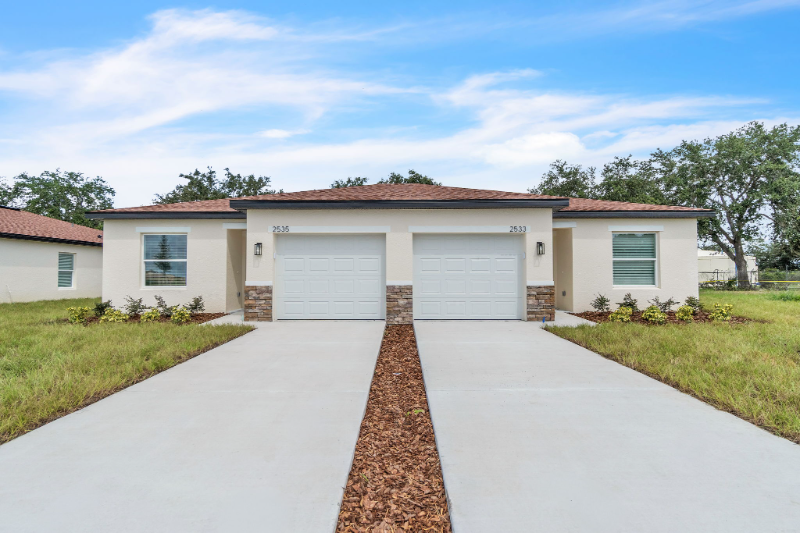 Leesburg Townhome: 1006 Stinton St.