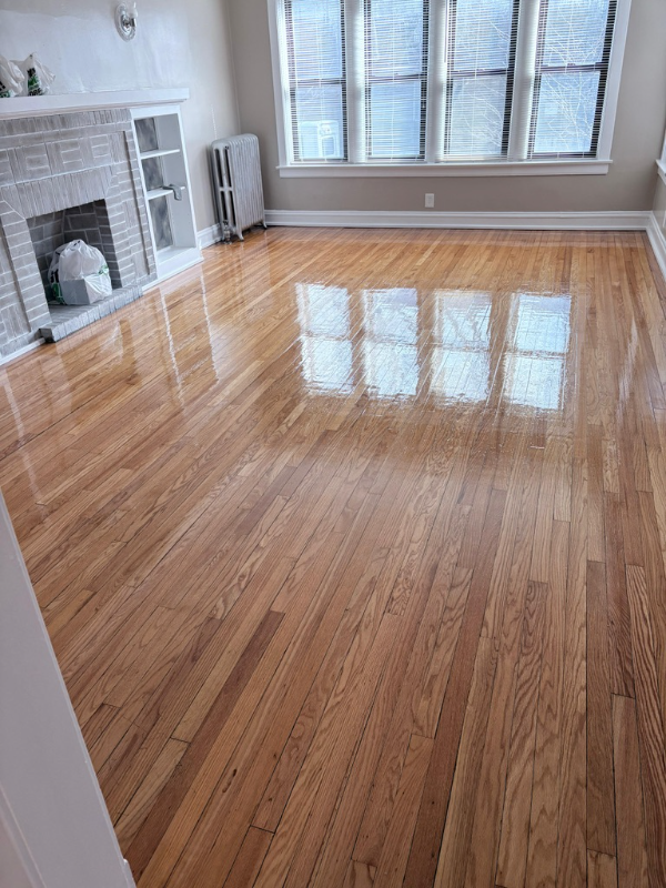 Chicago Apartment: 2650-2652 East 74th Street