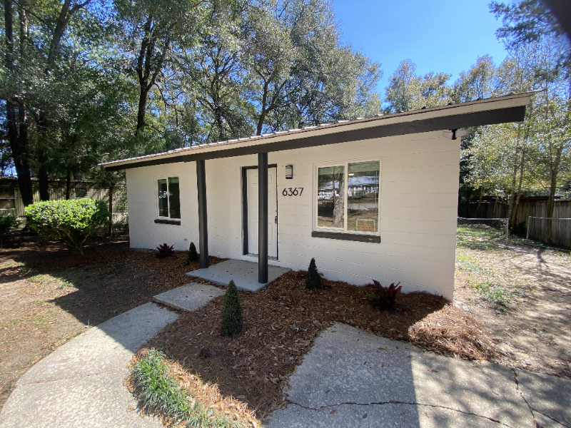 Milton House: 6367 Metz Rd