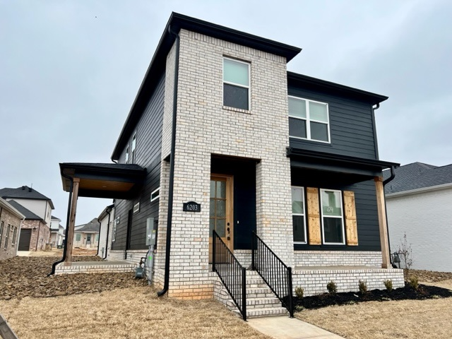 Bentonville House: 6203 SW Prism Path St