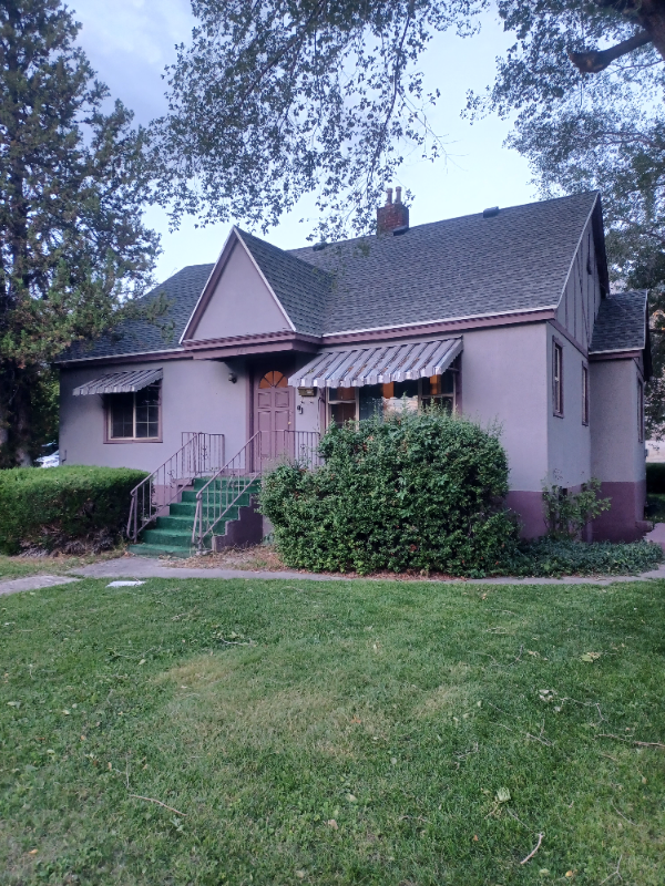 Provo Single Room: 748 N 700 E