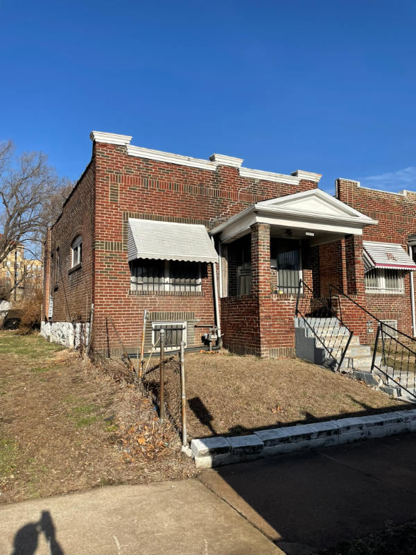 St. Louis House: 2603 Belle Glade Ave