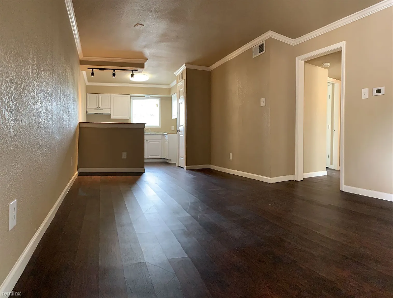 Houston Apartment: 7065 Bellfort
