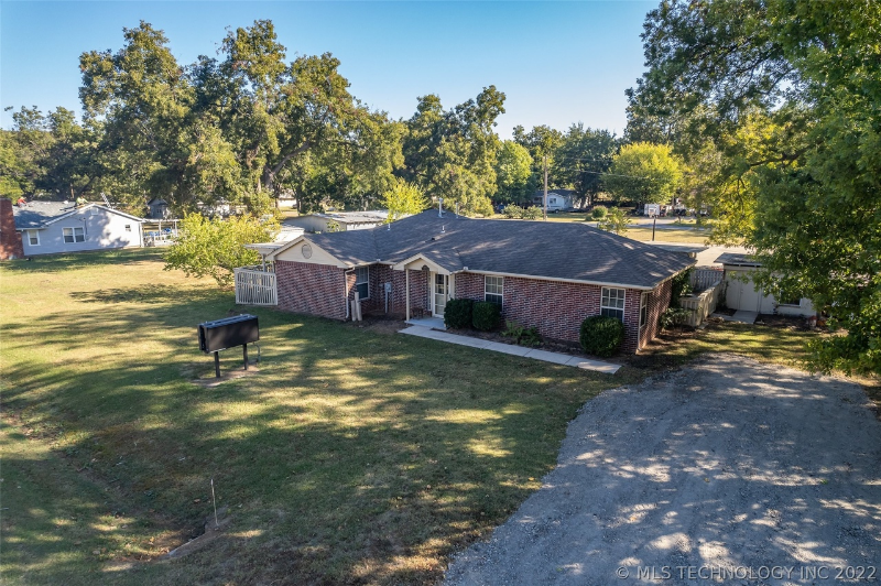 Bixby House: 15728 E 167th St S