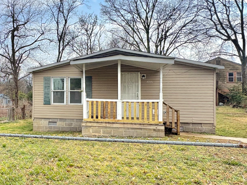 Birmingham House: 3913 37th Ave N