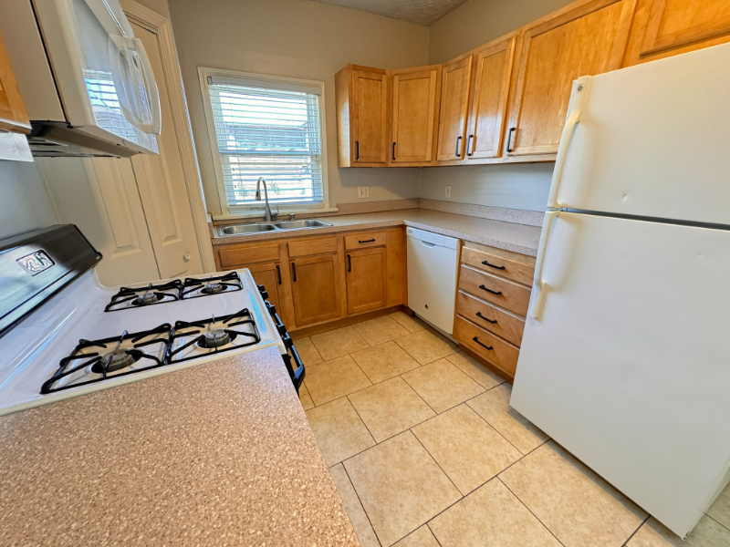 Lincoln House: 925 s 14th Street