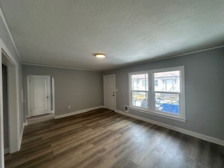 Klamath Falls Apartment: 133 N Monroe St