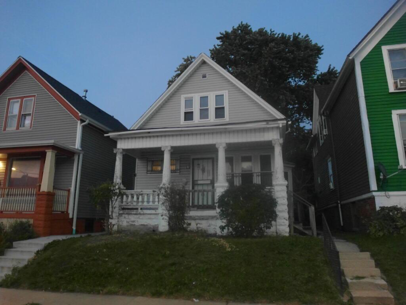 Milwaukee House: 926 s 35th
