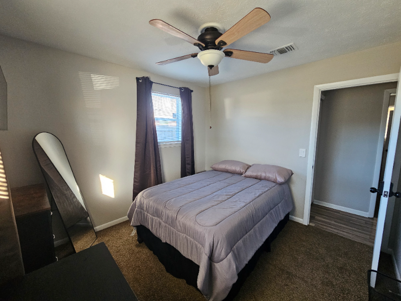 Jacksonville House: 7567 Wendell Dr