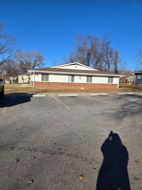 Wheaton Apartment: 100 Wilson St