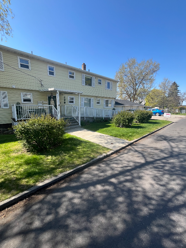 Spokane Apartment: 120 E. Euclid