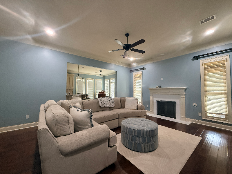 Montgomery House: 5812 Lotus Cir