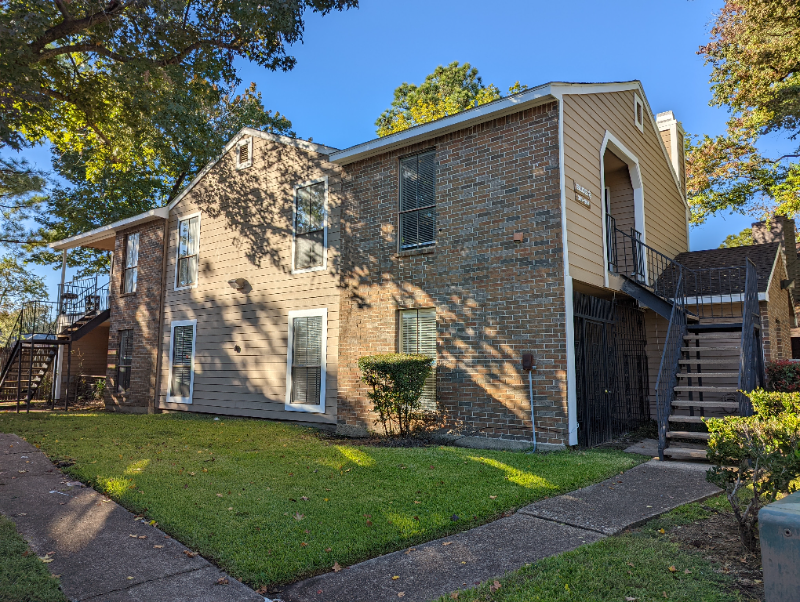 Houston Apartment: 7200 TC Jester blvd APT 204