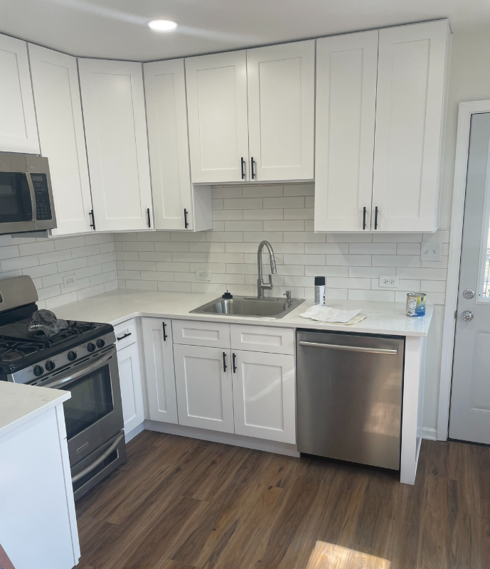 Highland House: 9129 Southmoor Ave