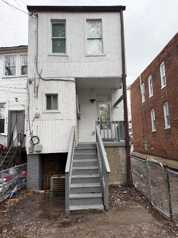 1 Bedroom Townhome – 617 Glenwood Avenue, Baltimore, MD