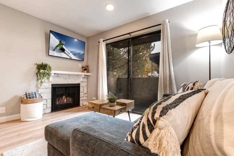 Park City Condo: 6905 N 2200 W
