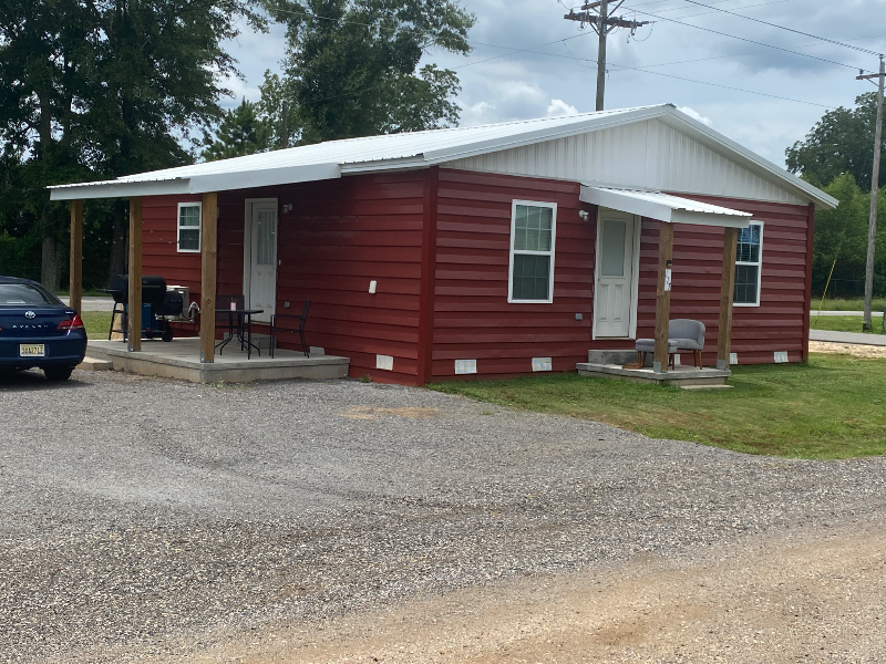 Atmore House: 80 Redwood Lane