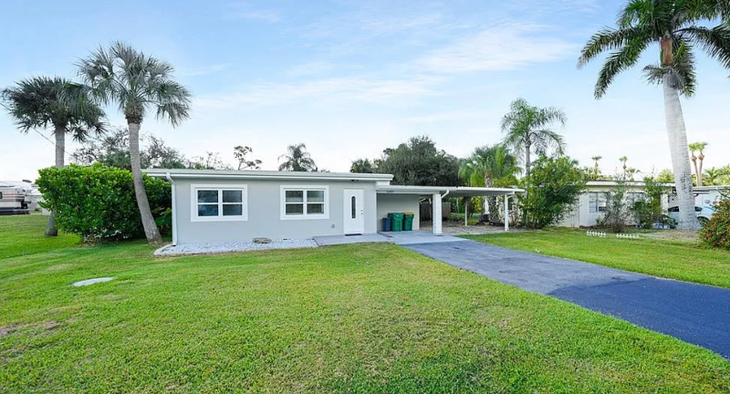 Punta Gorda House: 23491 Harper Ave
