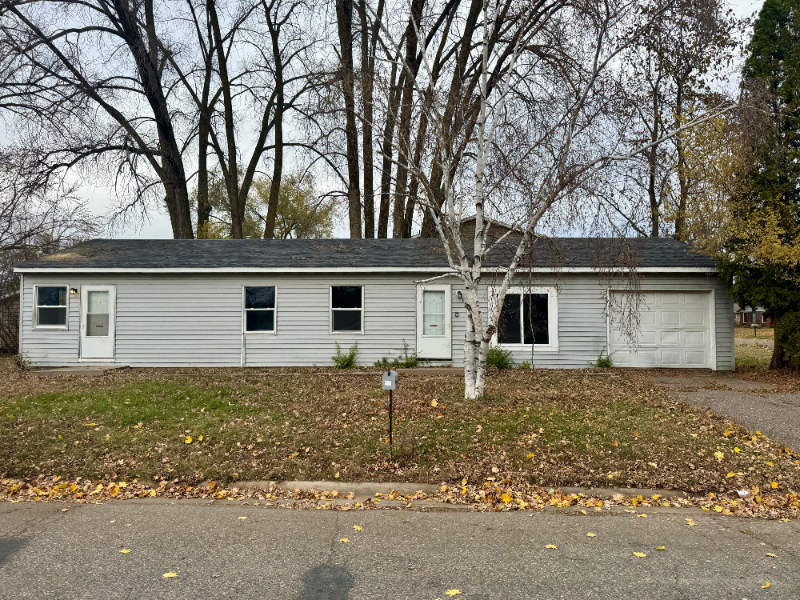 St Cloud House: 1225 13th St SE