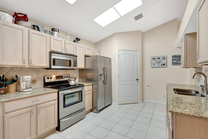 Greenacres House: 2241 Soundings Court