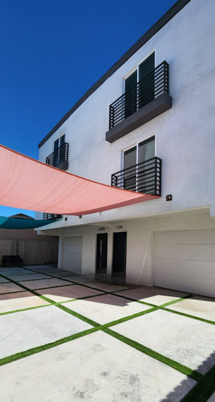 Los Angeles Townhome: 1238 N. Normandie Ave