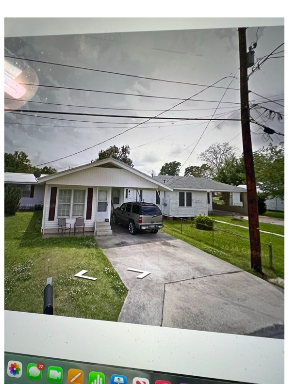 Lafayette House: 106 Hector street