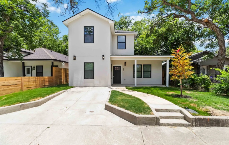 San Antonio House: 237 Carle Ave