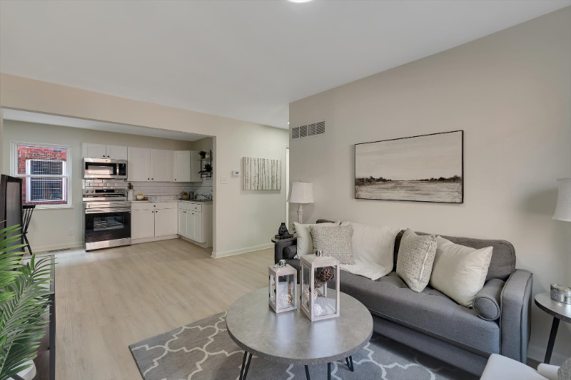 Saint Louis Apartment: 2641 Keokuk Street Building C