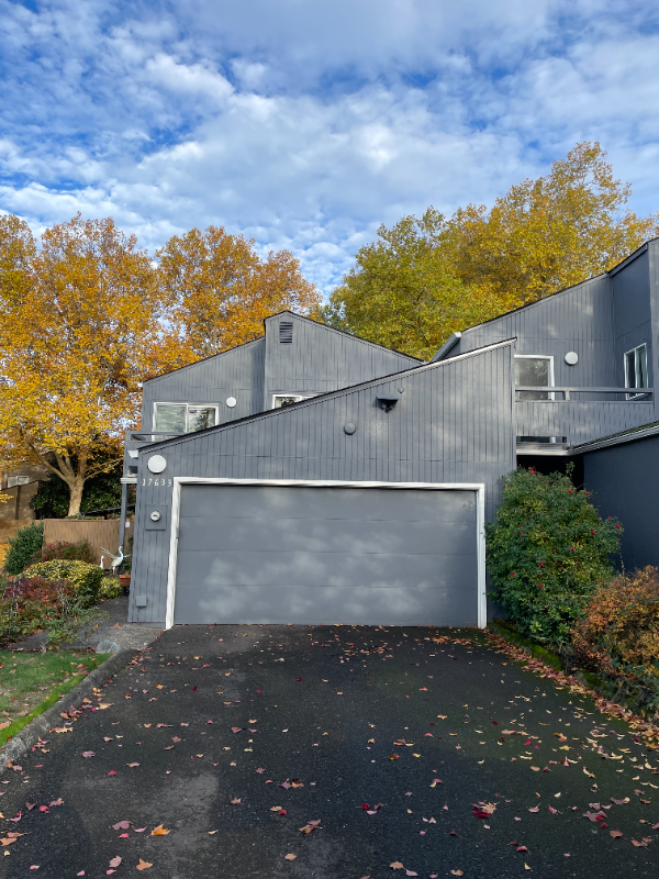 Beaverton Condo: 17633 NW Rolling Hill Lane