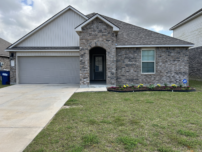 Duson House: 246 Cane Run Ct