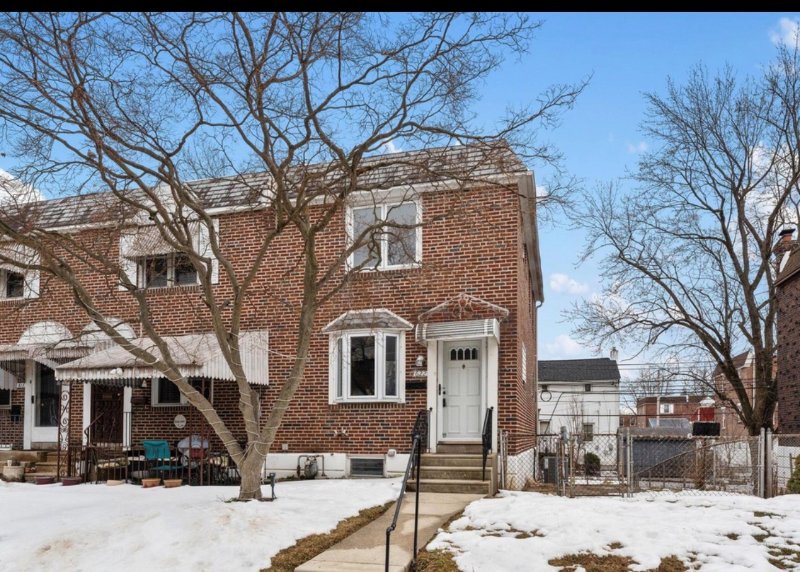 Glenolden Townhome: 622 Magnolia ave